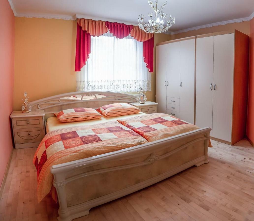 Komenda Apartma Ajda מראה חיצוני תמונה