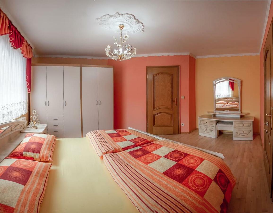 Komenda Apartma Ajda מראה חיצוני תמונה