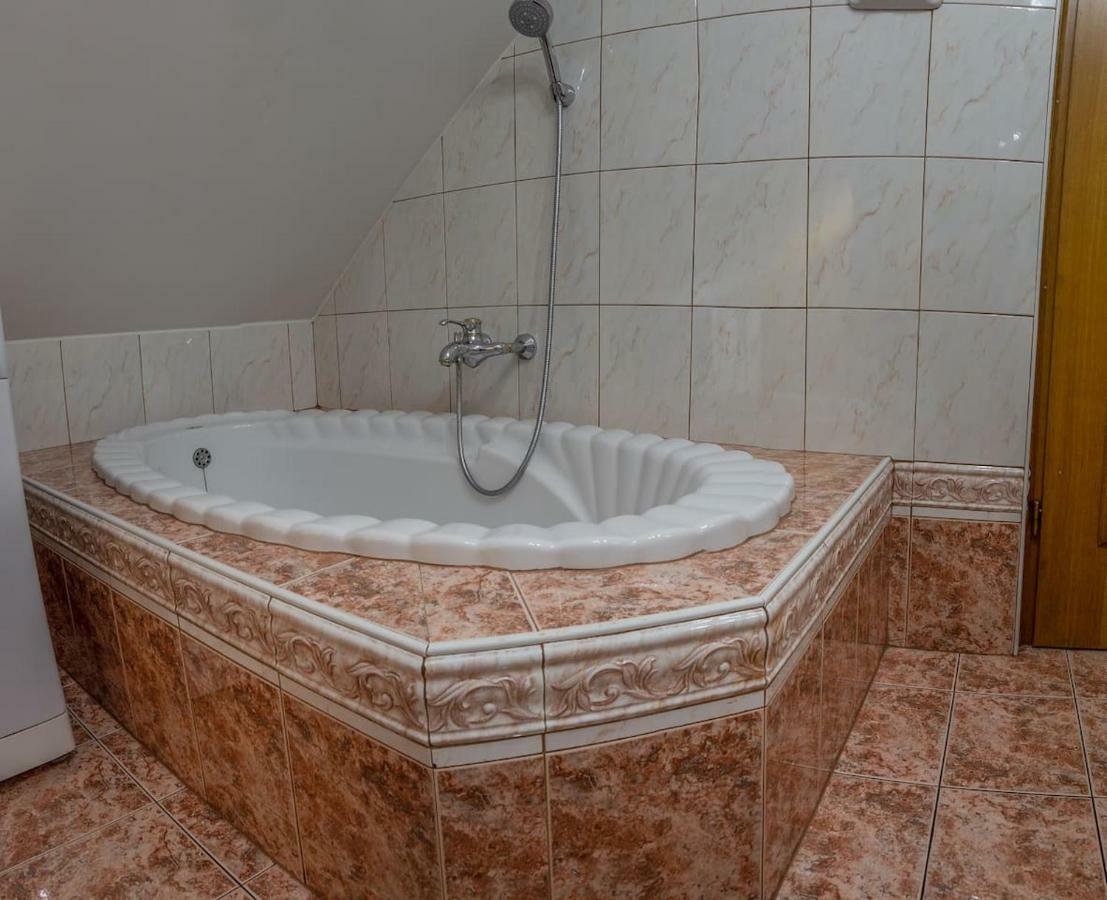 Komenda Apartma Ajda מראה חיצוני תמונה